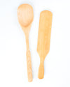 The BoWood minimalist 2 piece kitchen utensil set includes a spoon and a spurtle that are sure to do everything you need in the kitchen.